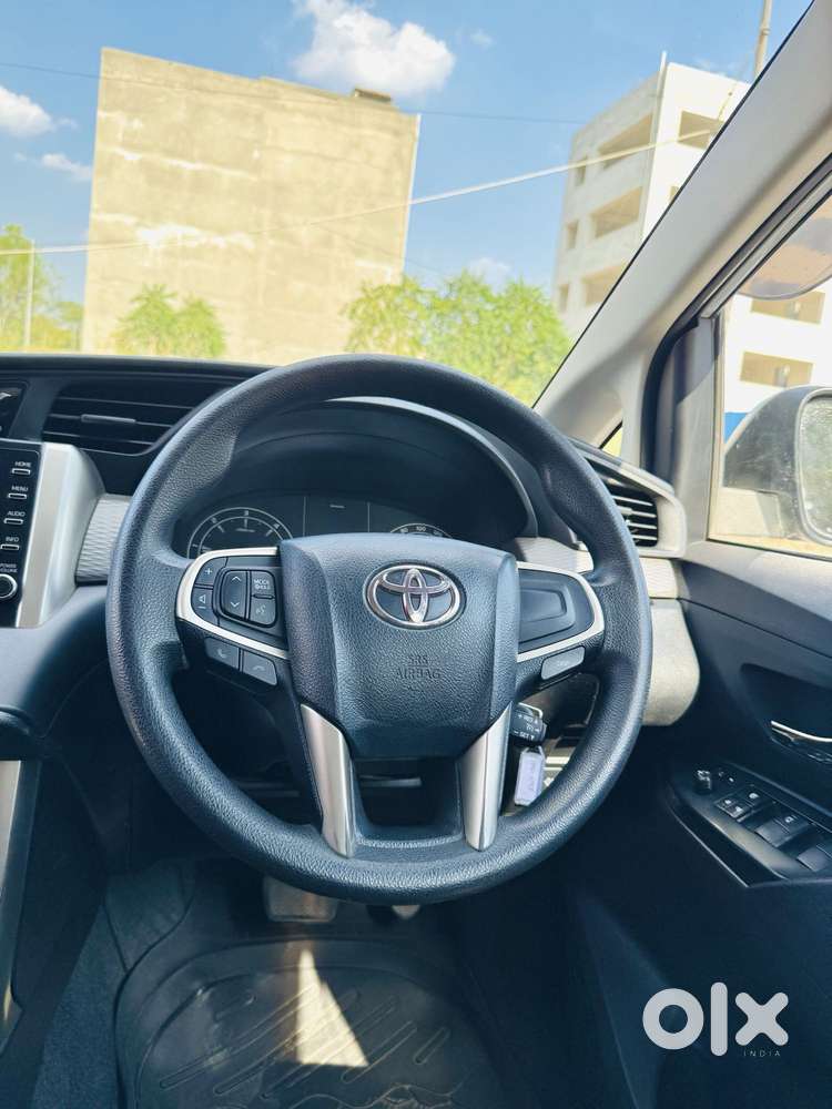 Toyota Innova Crysta [2020-ongoing] 2.4 Gx At 7 Str, 2022, Diesel