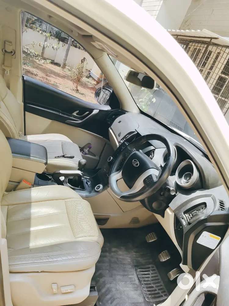 Mahindra Xuv500 2015 Diesel 52000 Km Driven