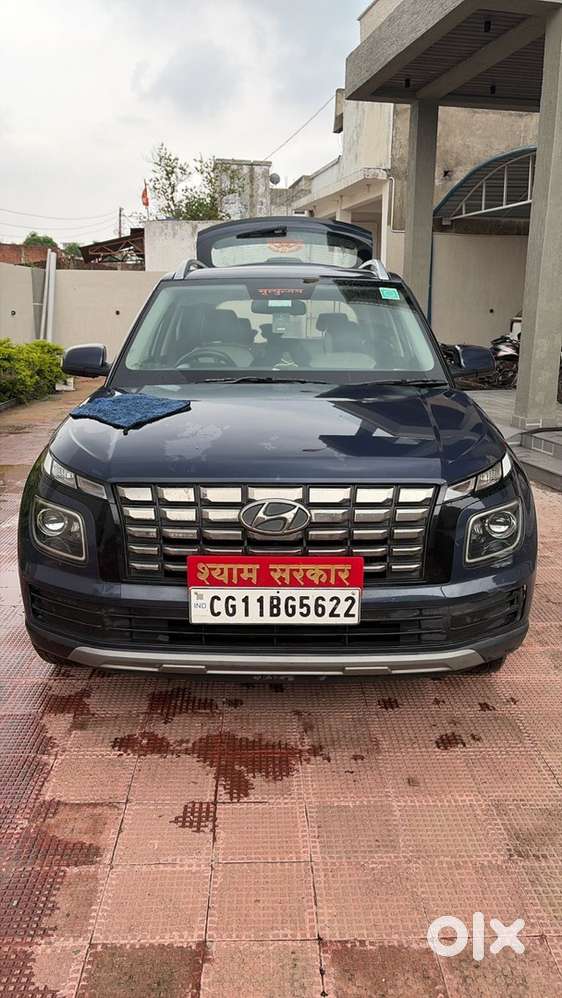 Hyundai Venue 2022 Diesel Well Maintained