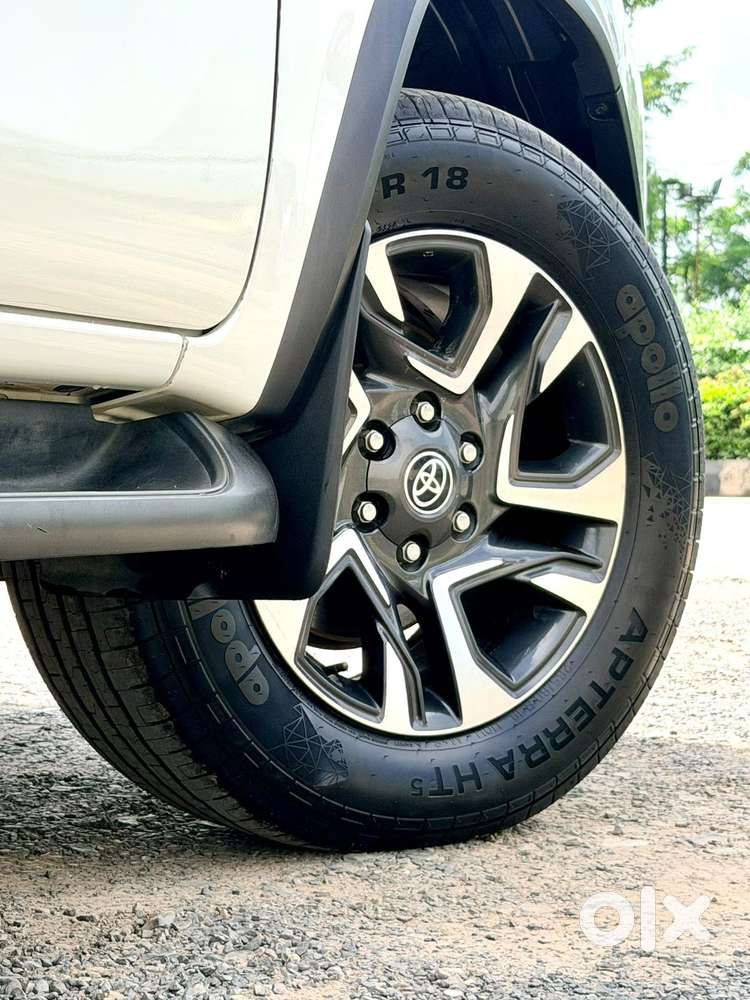 Toyota Fortuner Legender 4x2 At 2.8, 2022, Diesel