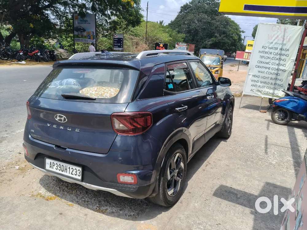 Hyundai Venue 2019 Diesel 132000 Km Driven