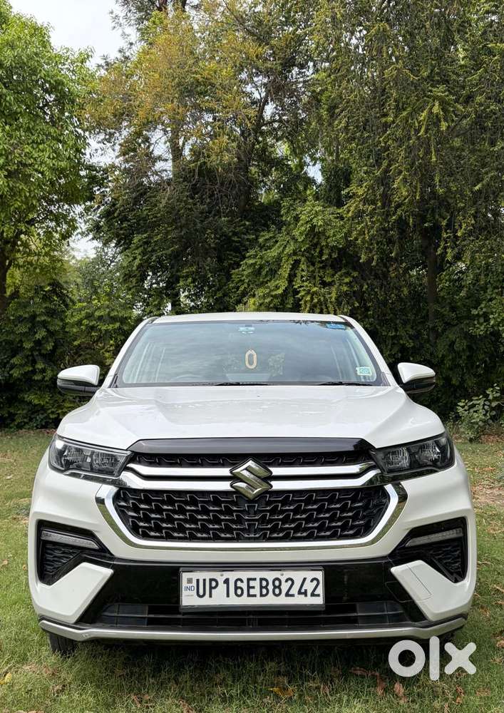 Maruti Suzuki Invicto Zeta Plus 7str, 2023, Cng & Hybrids