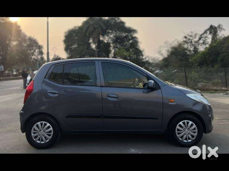 Hyundai I10 Sportz, 2015, Petrol