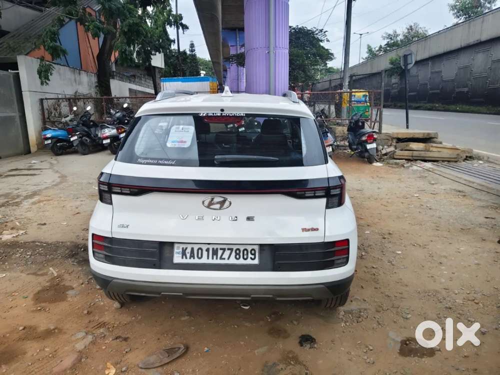 Hyundai Venue 1.0 Sx (o) Turbo Dct, 2023, Petrol