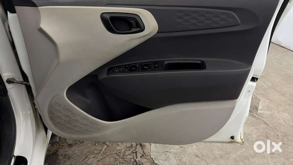 Hyundai Aura 1.2 S Petrol Amt, 2021, Petrol