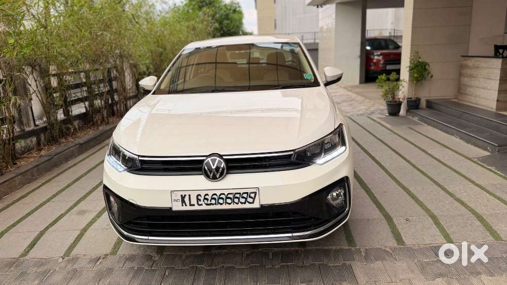 2023 Model Volkswagen Virtus Highline (1.0l Tsi At) Only 17,040 Km