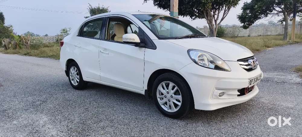 Honda Amaze 2013 Diesel Well Maintained