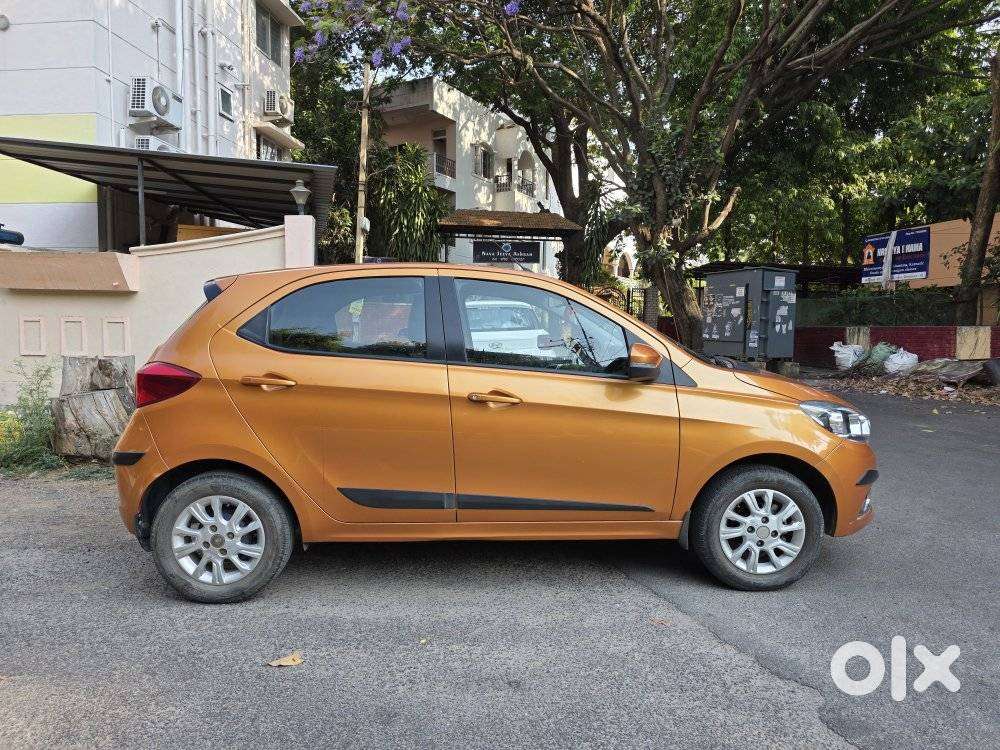 Tata Tiago 1.2 Revotron Xza, 2018, Petrol