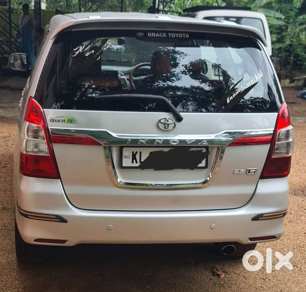 Toyota Innova 2014 Diesel Well Maintained, Only 108700km Driven.