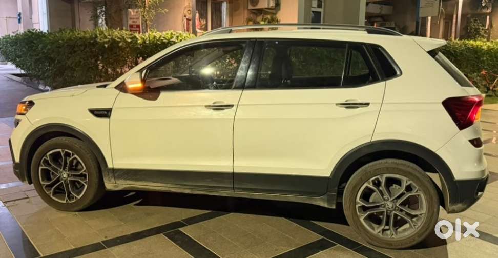 Skoda Kushaq 1.5 Tsi Style, 2023, Petrol