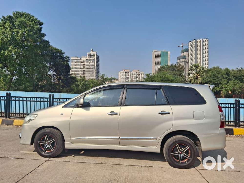 Toyota Innova 2.5 G (diesel) 8 Seater, 2015, Diesel