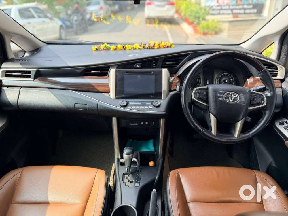 Toyota Innova Crysta