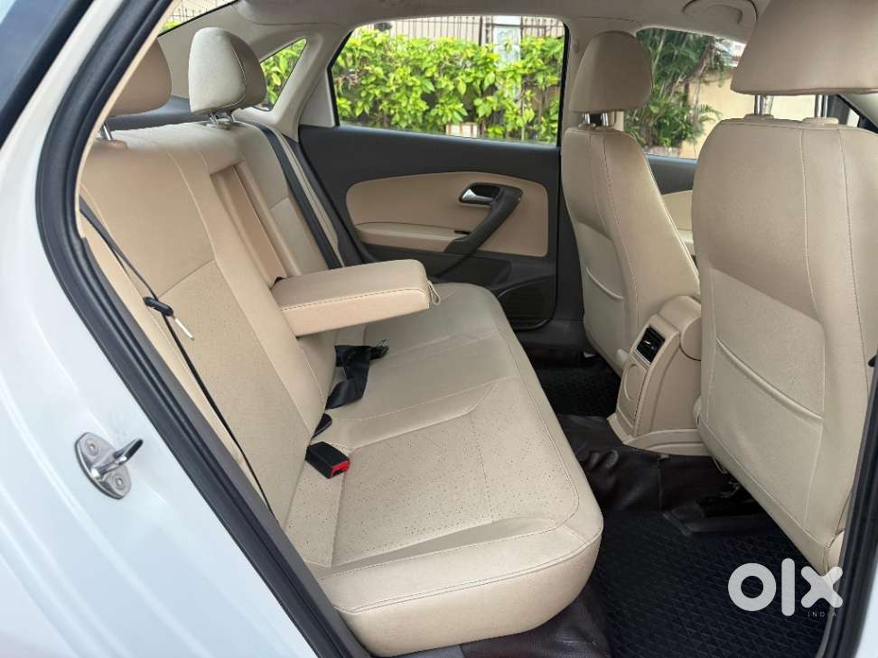 Volkswagen Vento 1.2 Tsi Highline At, 2016, Petrol