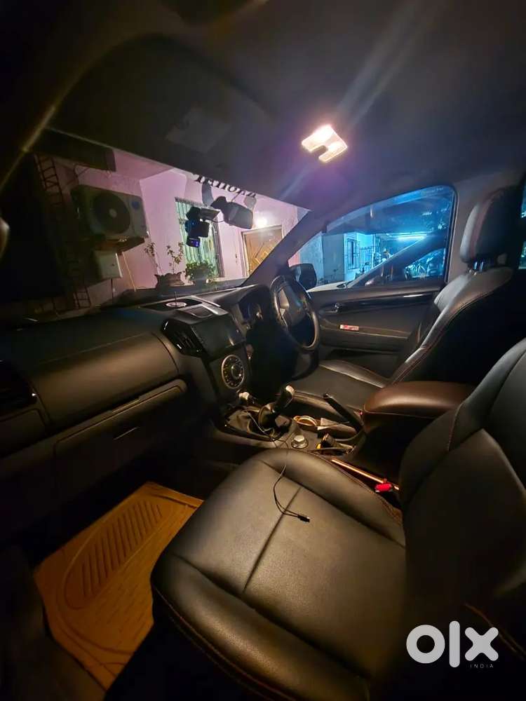 Isuzu D-max V-cross 2024 Diesel 80000 Km Driven