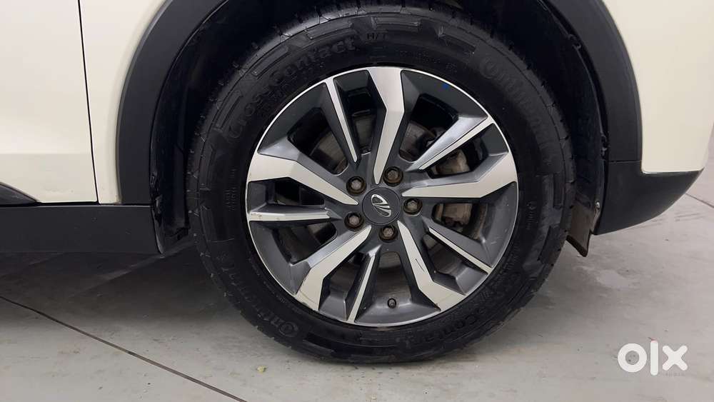 Mahindra Xuv300 W8 Option, 2021, Petrol