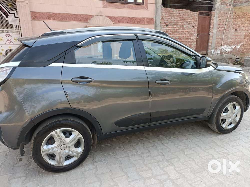 Tata Nexon 1.2 Revotron Xm (s), 2022, Cng & Hybrids