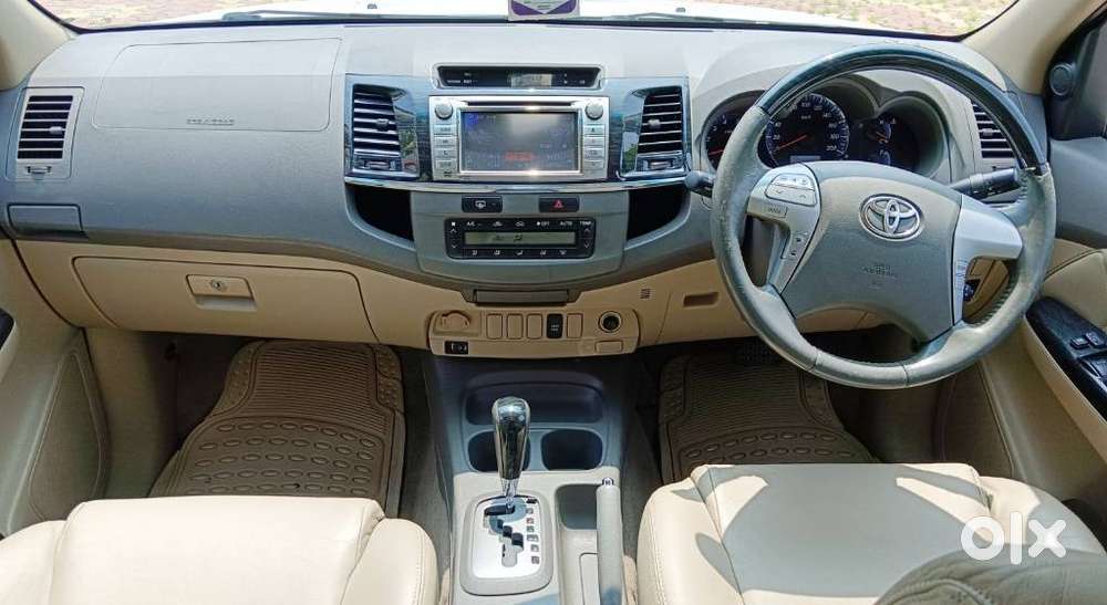 Toyota Fortuner 3.0 4x2 Automatic, 2012, Diesel