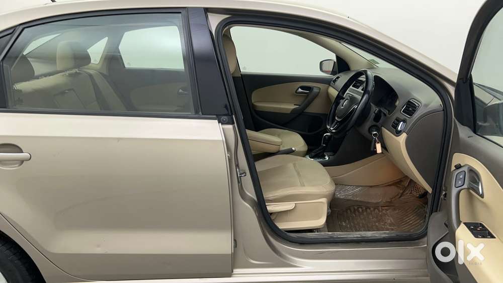 Volkswagen Vento 1.2 Tsi Highline At, 2016, Petrol