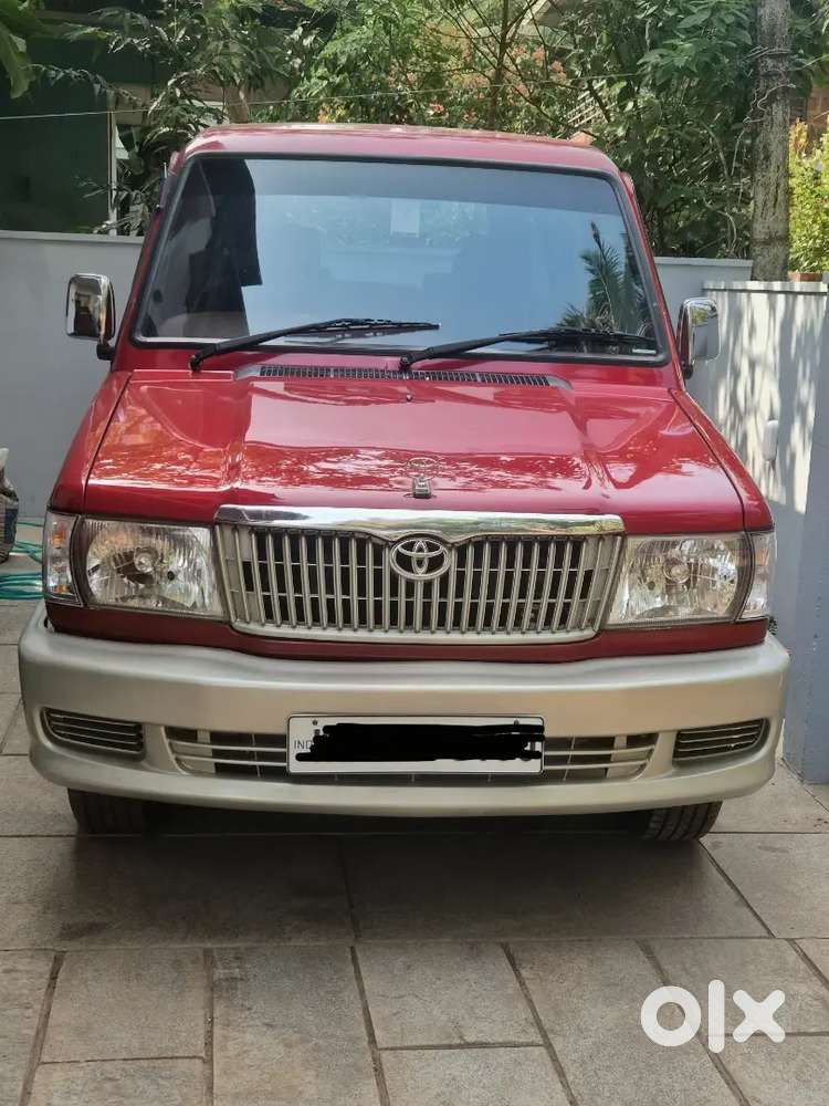 Toyota Qualis 2002