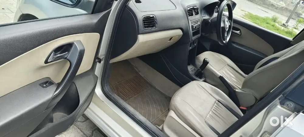 Volkswagen Polo Comfortline 2010 Car Repassing 2030