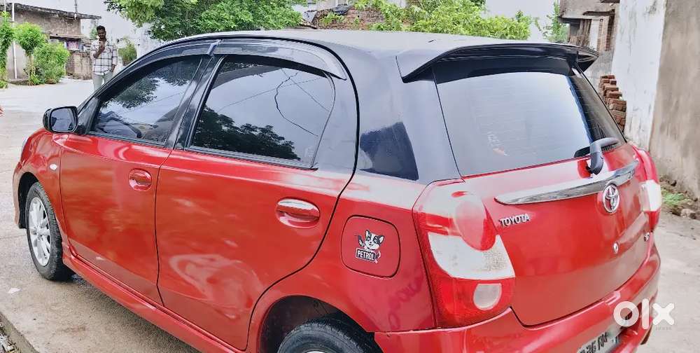 Toyota Etios Liva 2012