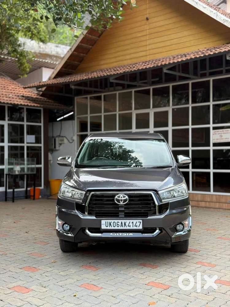 Toyota Innova Crysta 2016