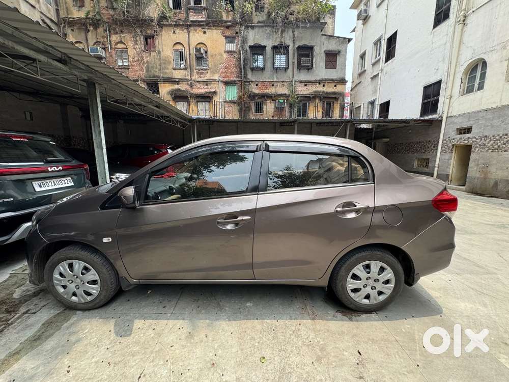 Honda Amaze Very Well Maintained