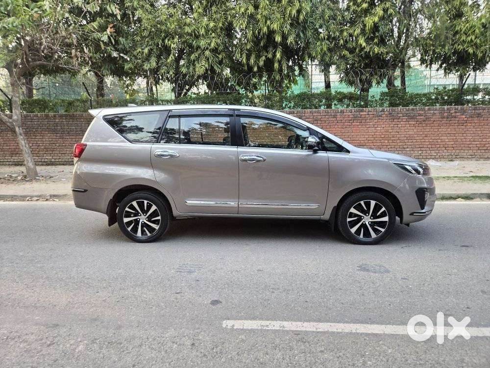 Toyota Innova Crysta 2.4 Z 7 Str, 2022, Diesel