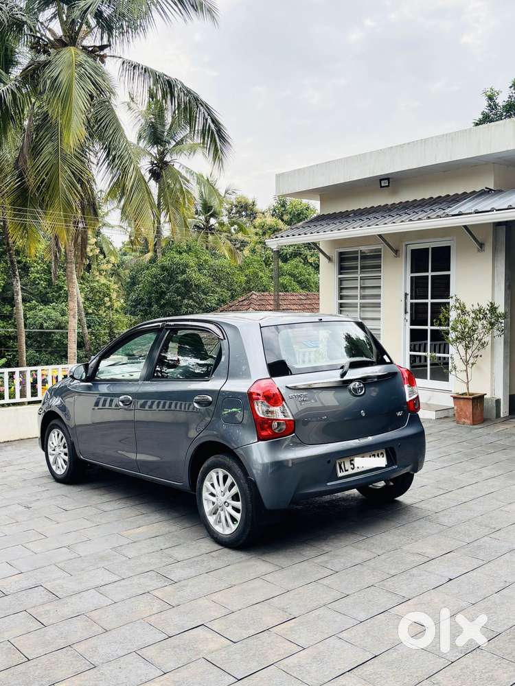 Toyota Etios Liva Vx, 2015, Petrol