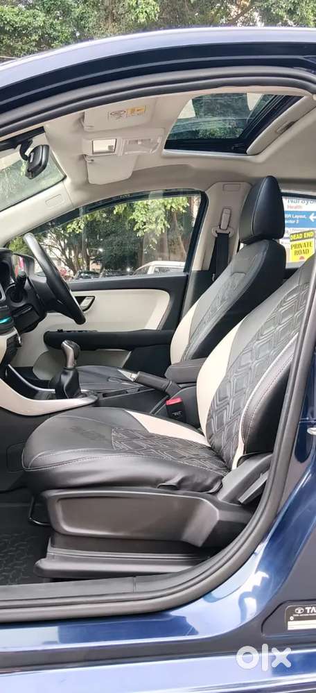 Tata Altroz XZ Plus (S), 2023, Petrol