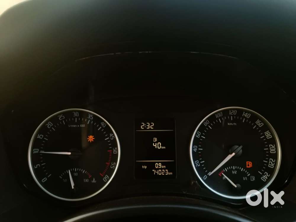 Skoda Laura 1.9 Tdi Mt Elegance, 2012, Diesel