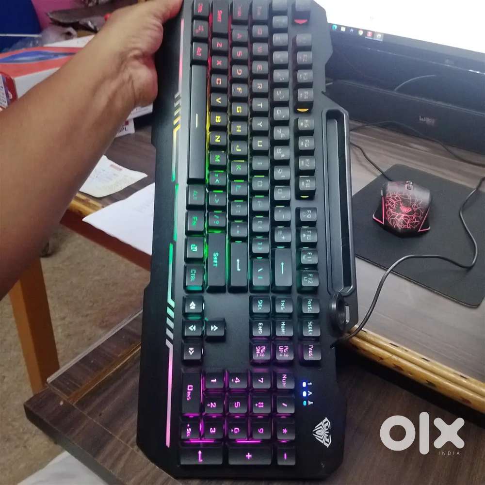 Key board and mouse