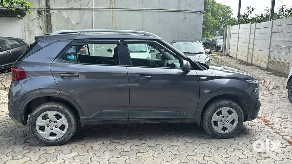 Hyundai Venue S Mt 1.2 Kappa, 2020, Petrol