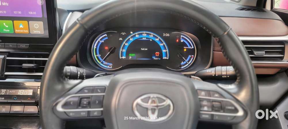 Toyota Innova Hycross 2.0 Zx (o) Hybrid 7 Str, 2024, Diesel