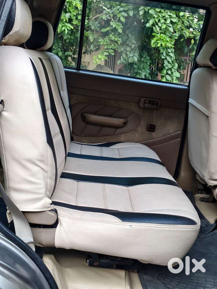 Chevrolet Tavera Lt 9 Seater, 2011