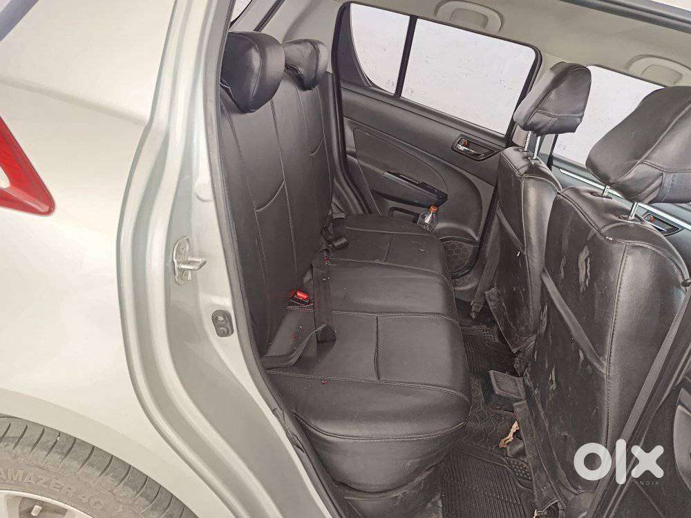 Maruti Suzuki Swift Zxi, 2012, Petrol