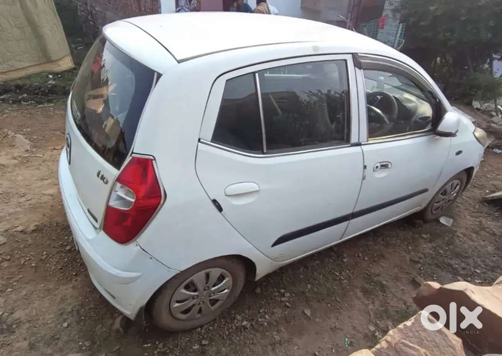 अच्छी गाड़ी है ऐसी टायर सब ओके है