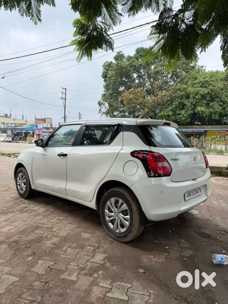Maruti Suzuki Swift Vxi, 2022, Petrol