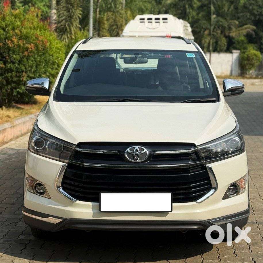 Toyota Innova Crysta