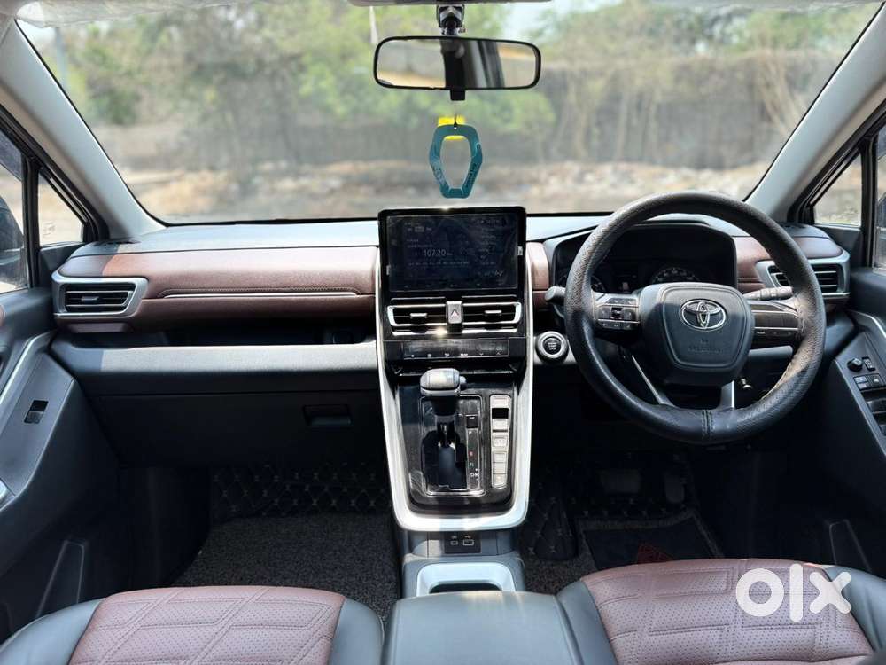 Toyota Innova Hycross Gx (o), 2024, Petrol