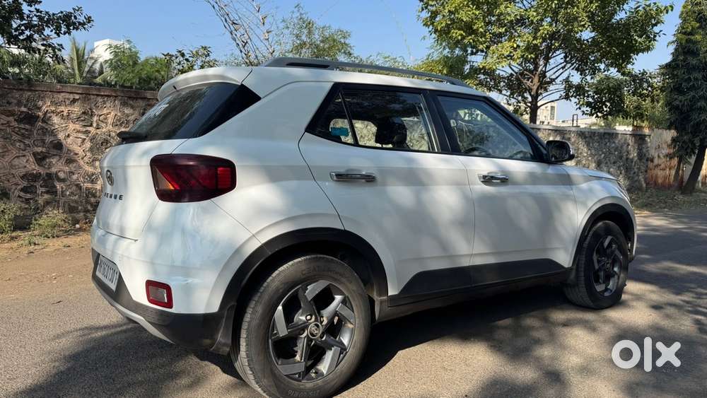Hyundai Venue Sx (o) (2020) Top End Model (direct Owner Car)