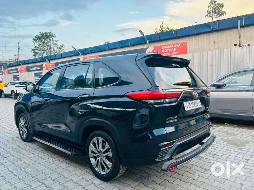 Toyota Innova Hycross 2.0 Zx (o) Hybrid 7 Str, 2023, Petrol