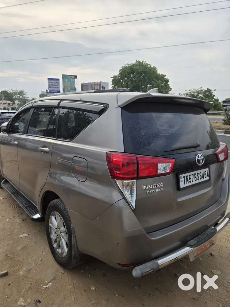 Toyota Innova Crysta 2024