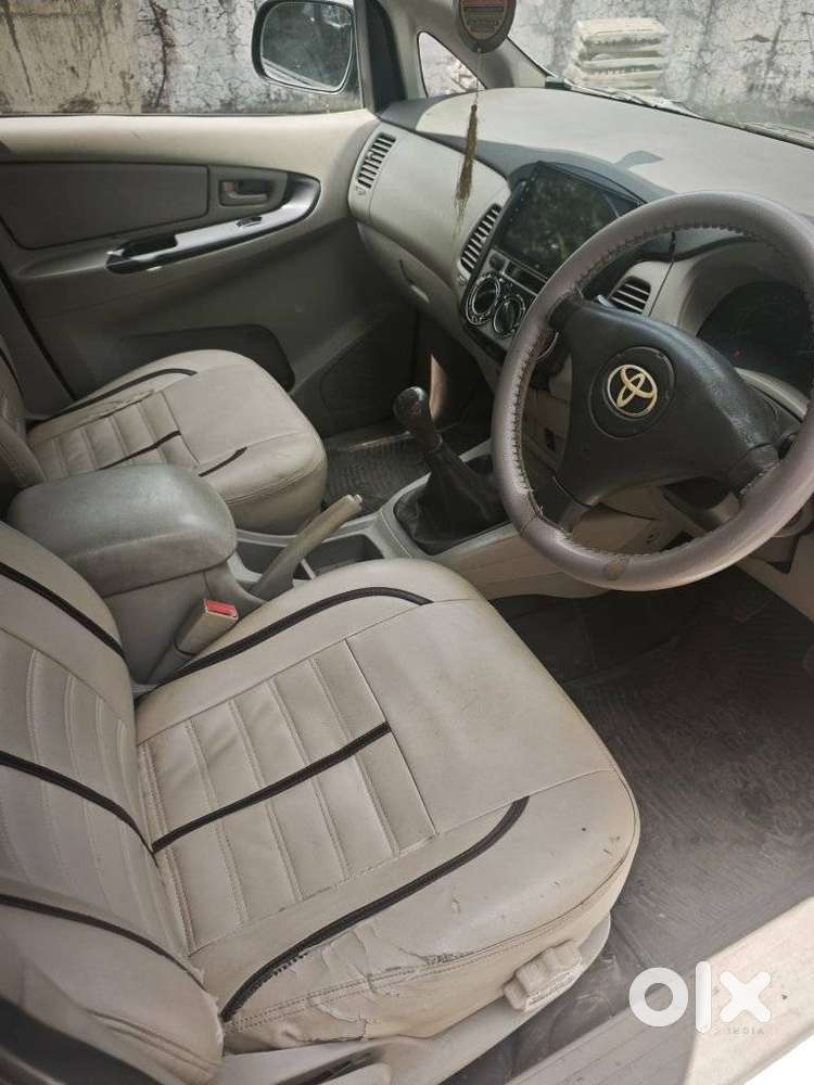 Toyota Innova 2.5 V 7 Str, 2012, Diesel