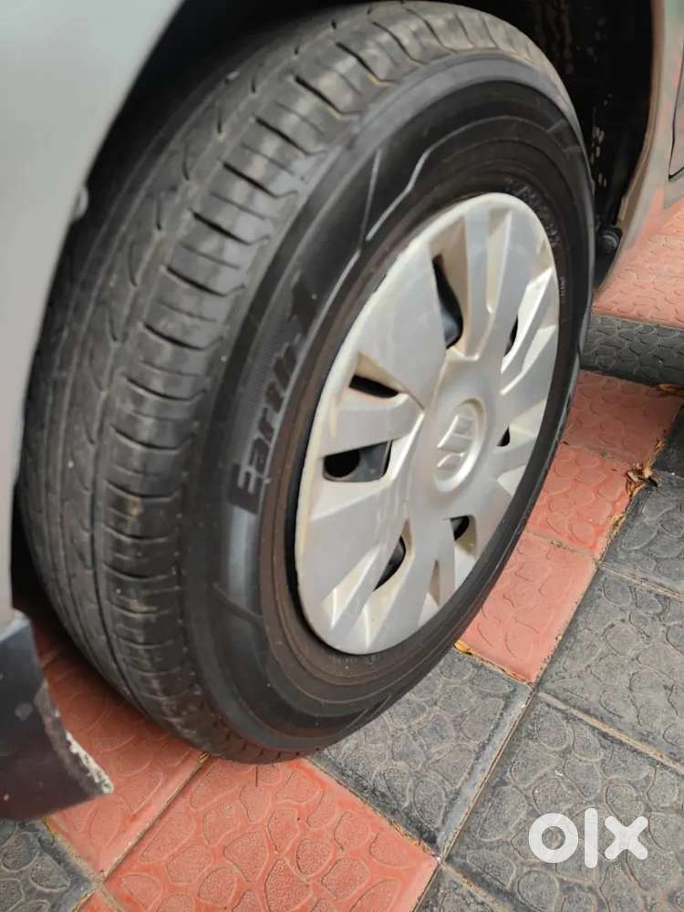 Maruti Suzuki Swift 2012 Petrol