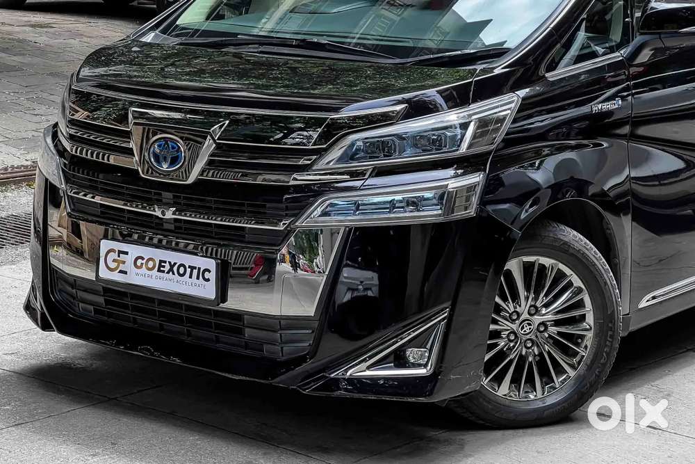 Toyota Vellfire 2.5 Hybrid, 2022, Petrol