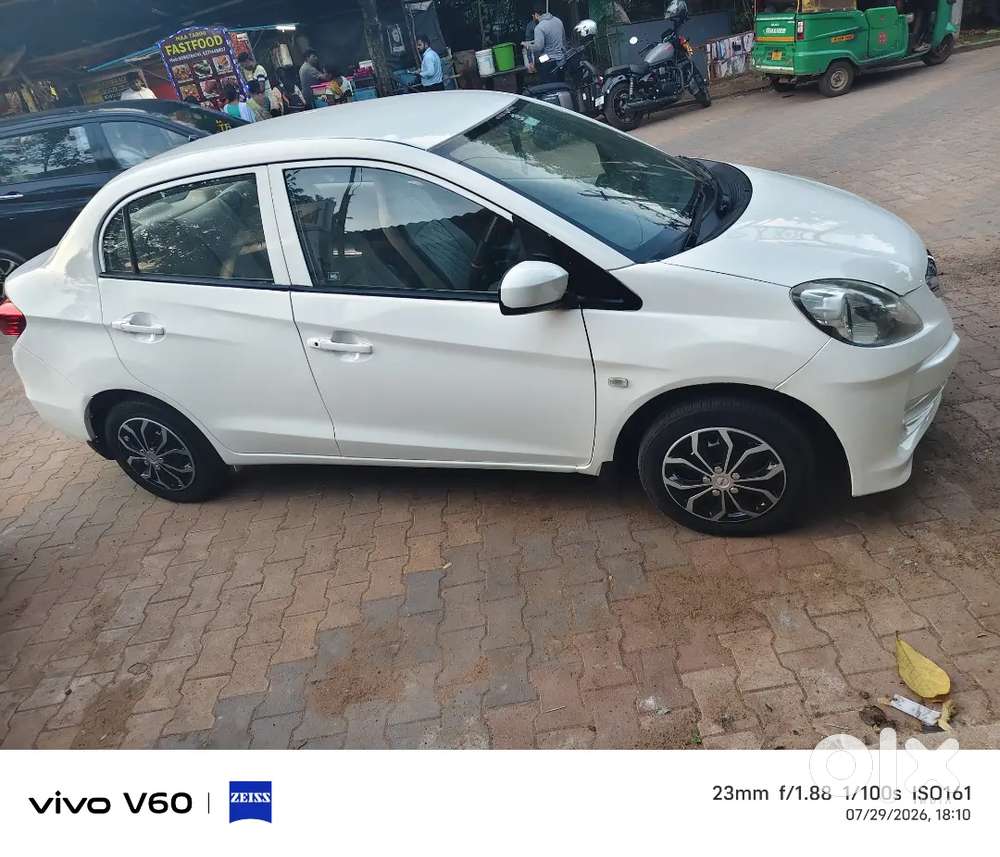 Honda Amaze 1.5 V 2016