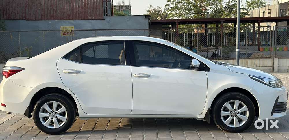 Toyota Corolla Altis 2013-2017 D-4d G, 2018, Diesel
