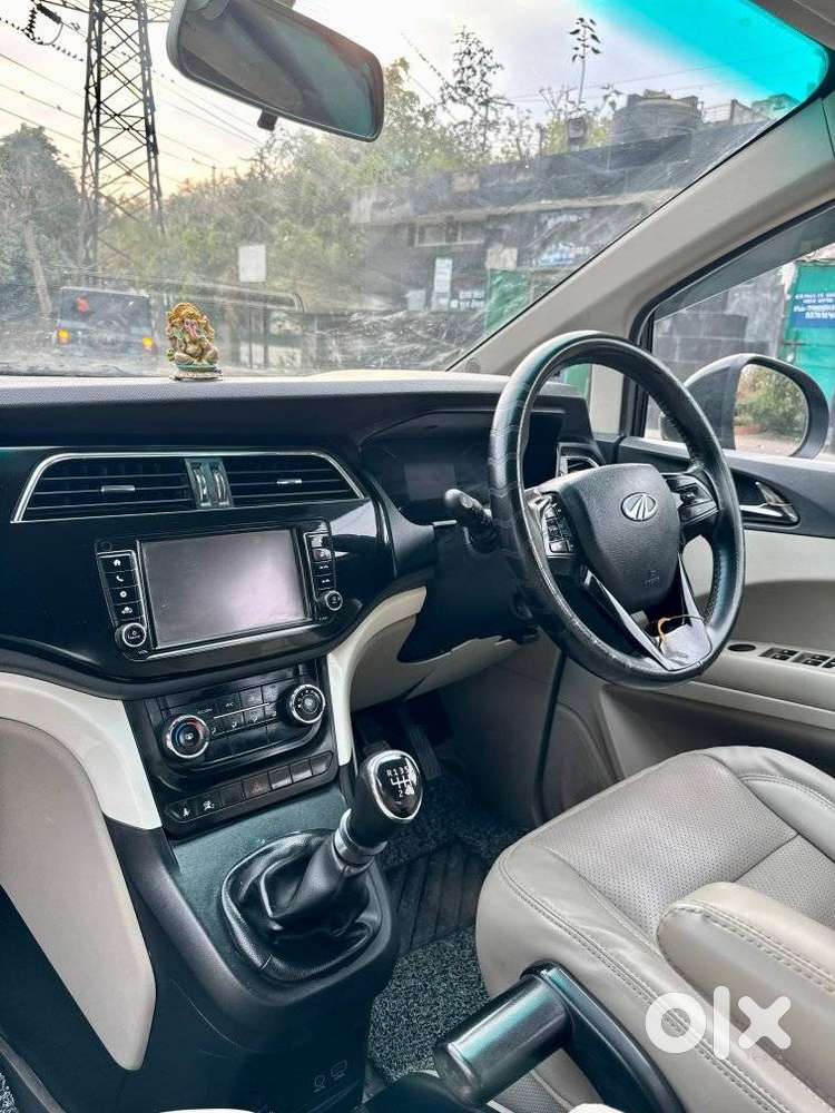 Mahindra Marazzo M6, 2020, Diesel