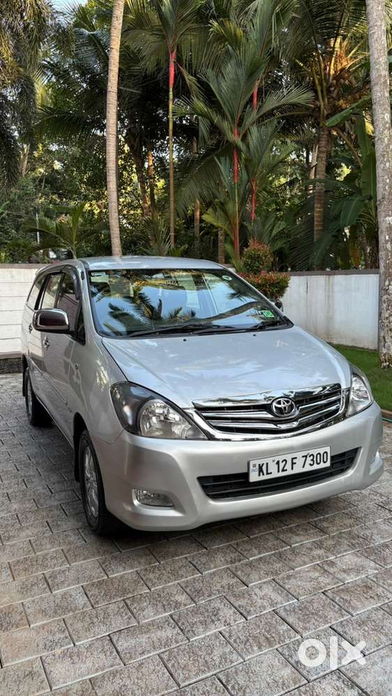 Toyota Innova Diesel 2011